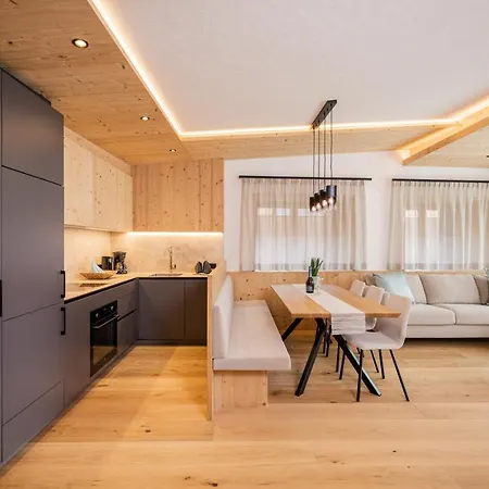 Dolomit Royal Chalet *